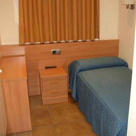 Pensio Sant Antoni Hotell Palau d'Anglesola Rum bild