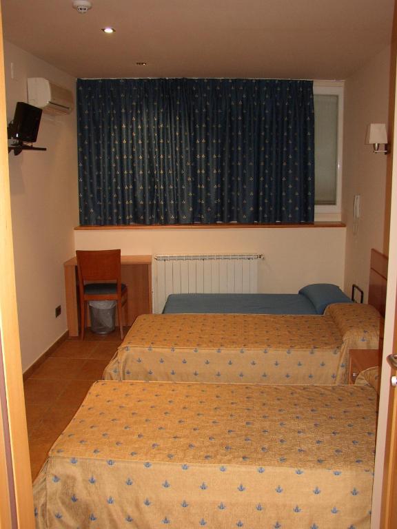 Pensio Sant Antoni Hotell Palau d'Anglesola Rum bild